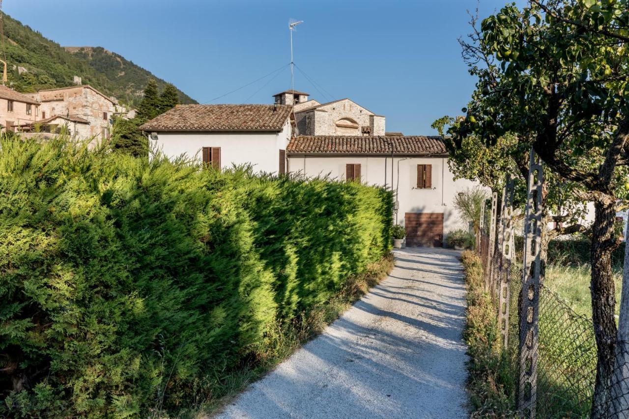 Borgo Santa Lucia Apartment With Private Parking & Garden Gubbio Exterior foto