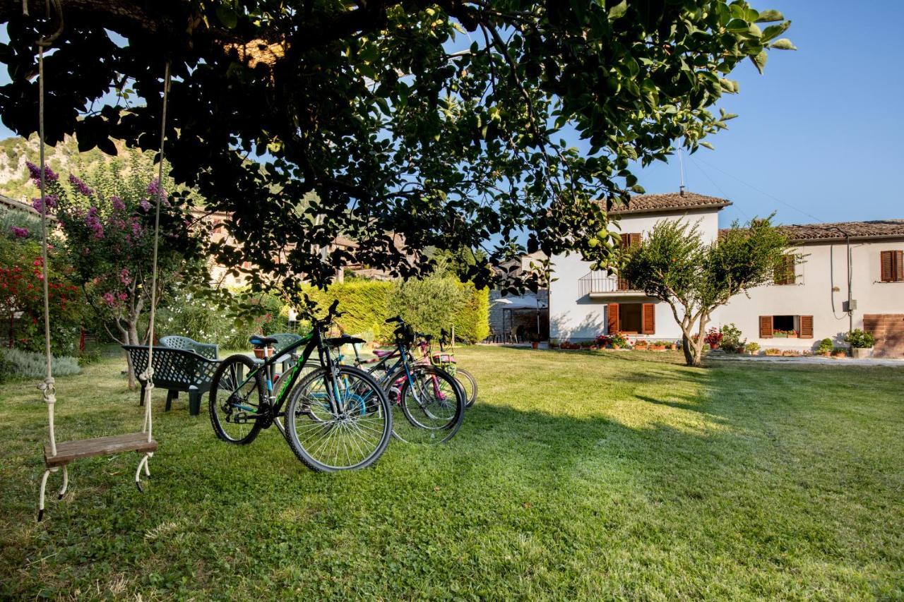 Borgo Santa Lucia Apartment With Private Parking & Garden Gubbio Exterior foto